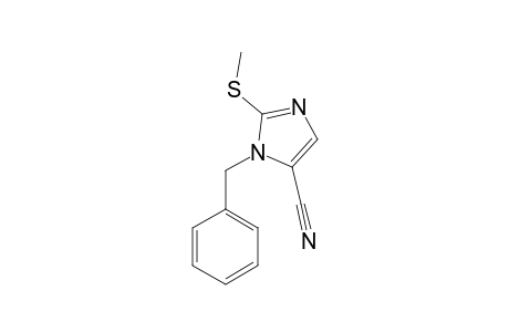 1-BENZYL-2-(METHYLTHIO)-5-IMIDAZOL-CARBONITRILE