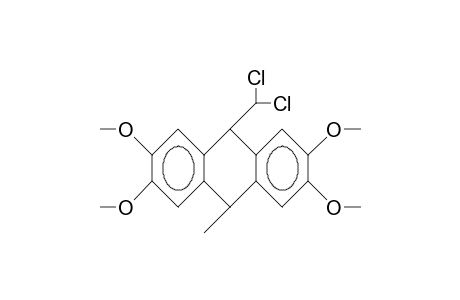 cis-9-Dichloromethyl-2,3,6,7-tetramethoxy-10-methyl-9,10-dihydro-anthracene