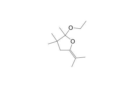 2-Ethoxy-2,3,3-trimethyl-5-isopropylidenetetrahydrofurane