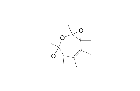 2,3:6,7-Diepoxy-2,3,4,5,6,7-hexamethyloxepin