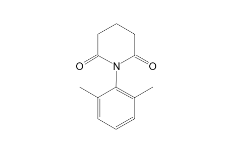 N-(2,6-xylyl)glutarimide