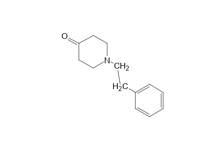 1-Phenethyl-4-piperidone