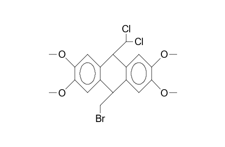 cis-10-Bromomethyl-9-dichloromethyl-2,3,6,7-tetramethoxy-9,10-dihydro-anthracene