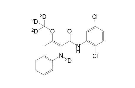 .alpha.-deuteroanilino-.beta.-trideuteromethoxycrotonic acid 2,5-dichloro-deuteroanilide