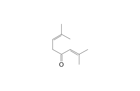 2,7-DIMETHYL-2,6-OCTADIEN-4-ONE