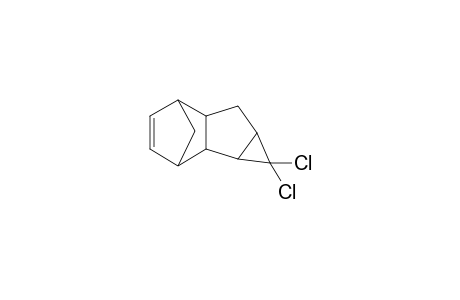 1,1-Dichlorotetracyclo[6.4.4.2.1(5,8).0(4,9)0(2,10)]undec-6-ene