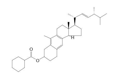 Anthraergosta-5,7,9,22-tetren-3-ol hexahydrobenzoate